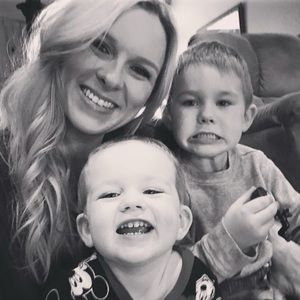 Meet your Posher, Cayce